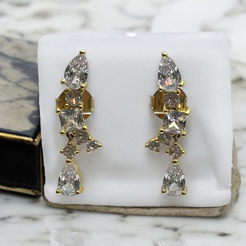 Brinco Ear Cuff com Pedras Zircônias Brinco Ear Cuff com Pedras Zircônias