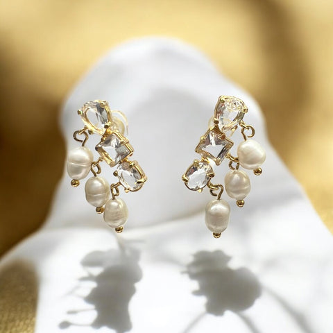 Brinco EAR CUFF Cristal com Pérola cultivada Brinco EAR CUFF Cristal com Pérola cultivada