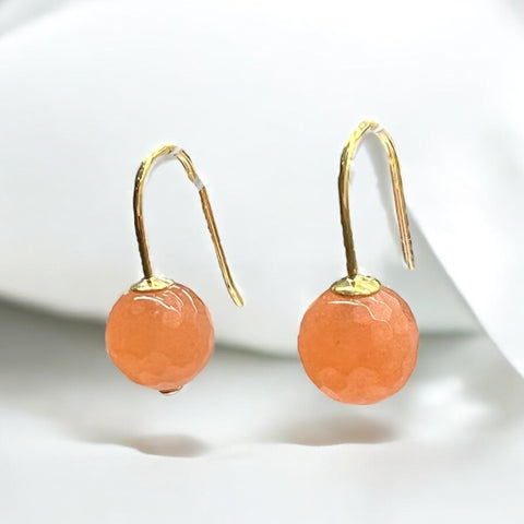 Brinco Anzol Bolo Pequena Facetada Cor Laranja Brinco Anzol Bolo Pequena Facetada Cor Laranja